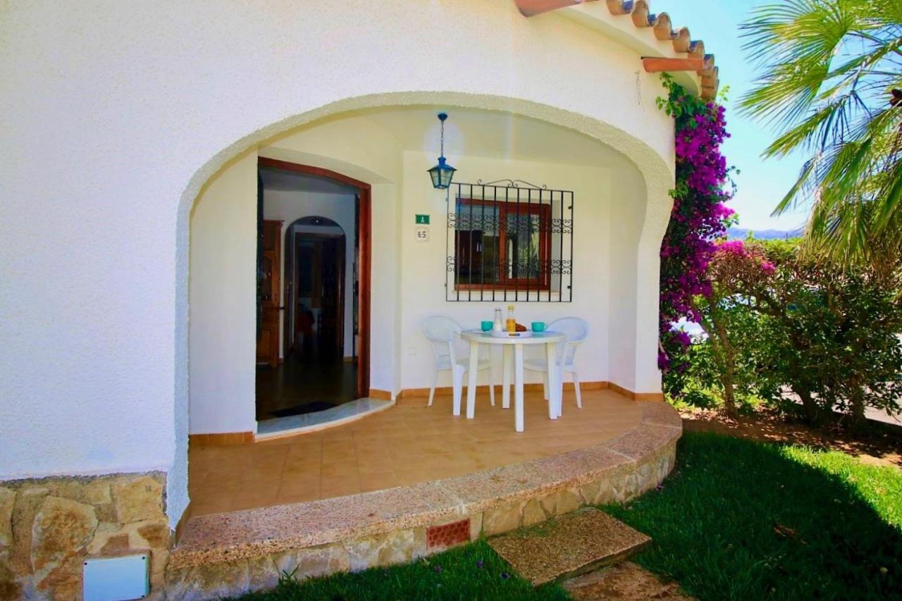 Villa Oasis Parc 45 Dénia Exterior foto